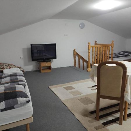 Naty Apartman Haniska Bagian luar foto