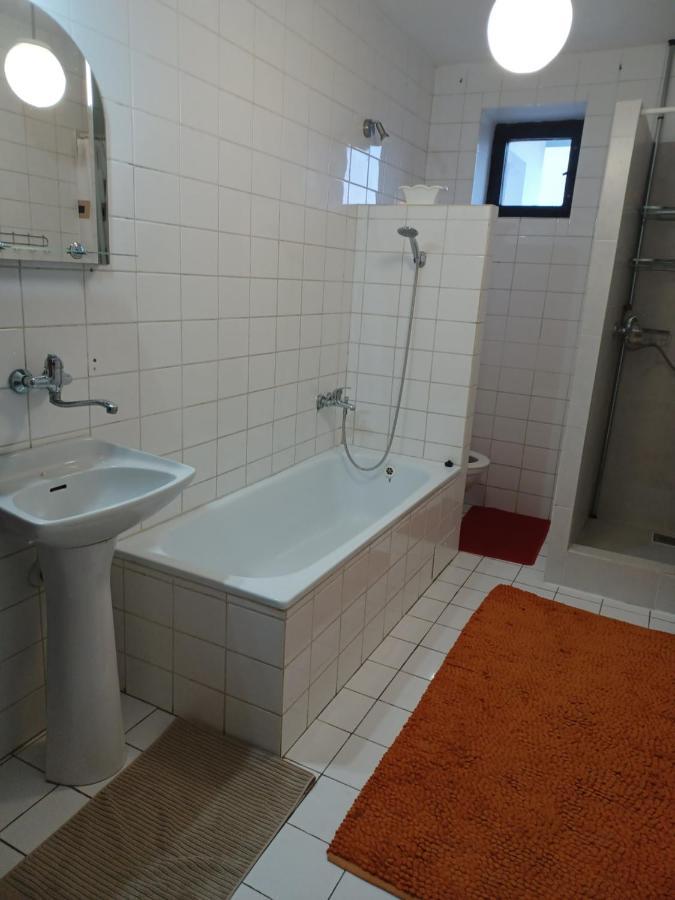 Naty Apartman Haniska Bagian luar foto