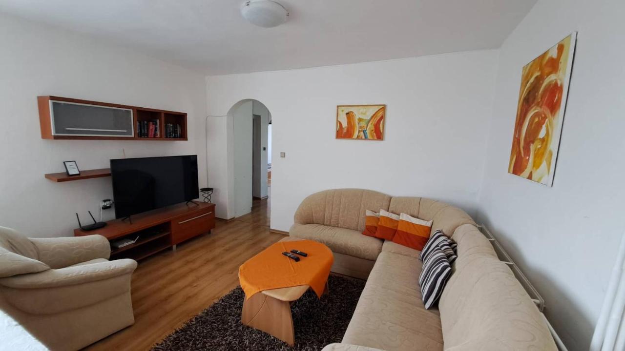 Naty Apartman Haniska Bagian luar foto