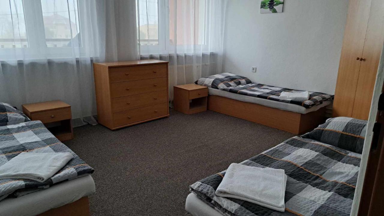 Naty Apartman Haniska Bagian luar foto
