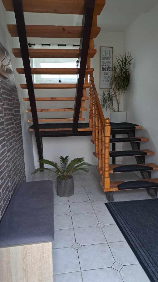 Naty Apartman Haniska Bagian luar foto